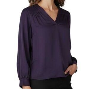 NWT WHITE HOUSE BLACK MARKET Purple Long Sleeve V-Neck Satin Blouse Size X-Large